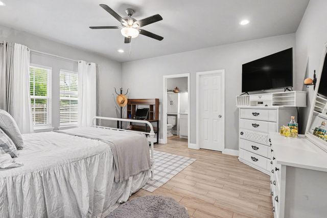 3405 4th Street, Greenville, TX 75401