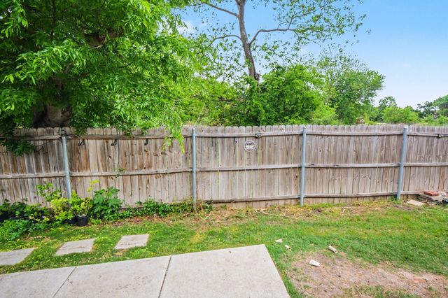 3405 4th Street, Greenville, TX 75401