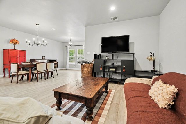 3405 4th Street, Greenville, TX 75401