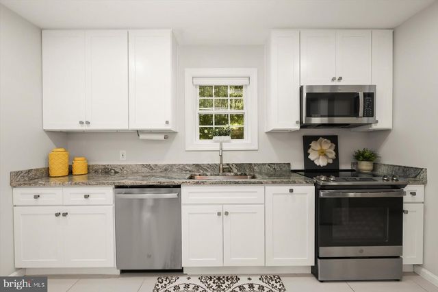 1834 SAINT MARGARETS RD, Annapolis, MD 21409
