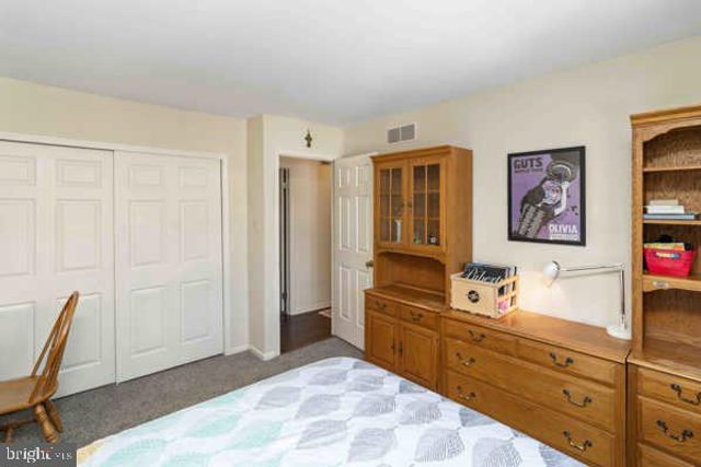 9 SWEET GUM LN, Horsham, PA 19044