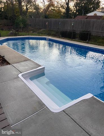 9 SWEET GUM LN, Horsham, PA 19044