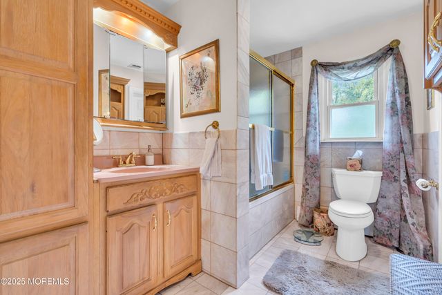 718 Arrow Drive, Toms River, NJ 08753