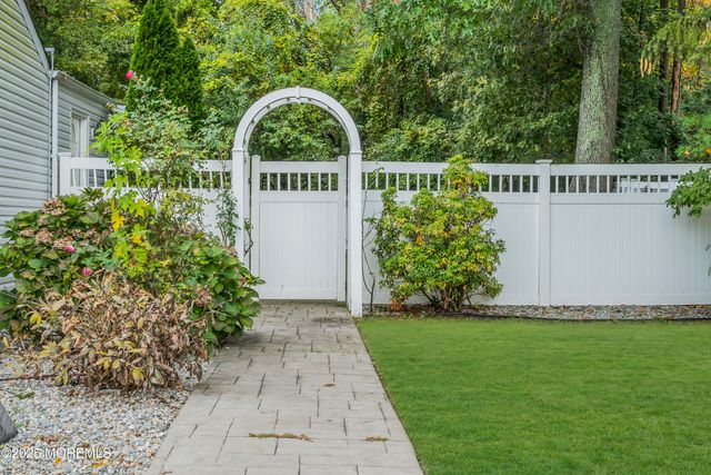 718 Arrow Drive, Toms River, NJ 08753