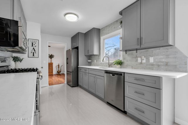 718 Arrow Drive, Toms River, NJ 08753