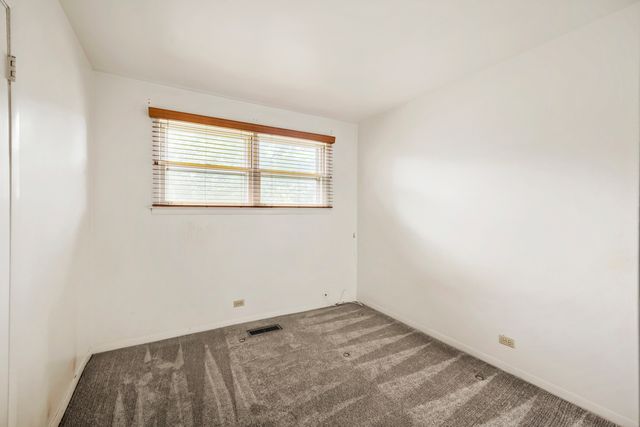 918 S Owen Street, Mount Prospect, IL 60056