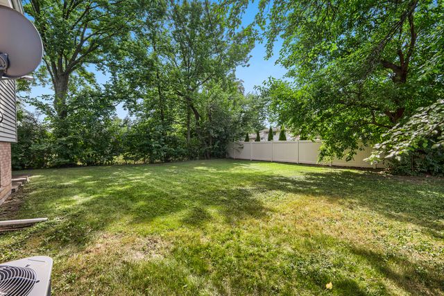 918 S Owen Street, Mount Prospect, IL 60056