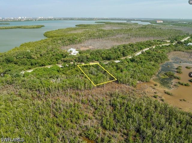 822 Whiskey Creek DR, Marco Island, FL 34145