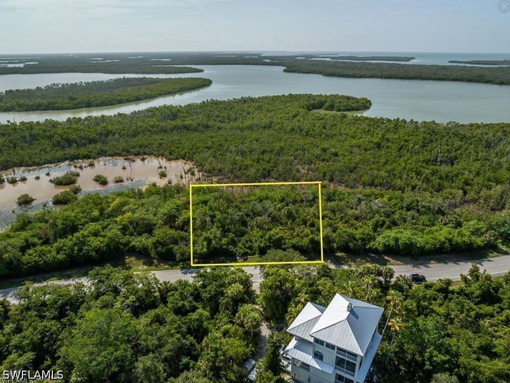 822 Whiskey Creek DR, Marco Island, FL 34145