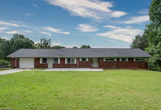 168 Oak Summit Road, Winston-salem, NC 27105