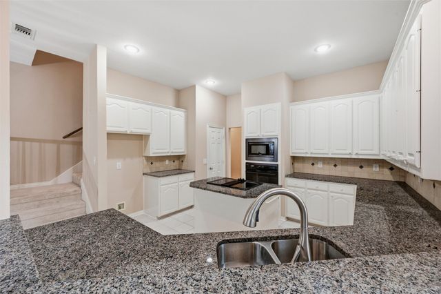 2228 Amy Lane, Plano, TX 75074