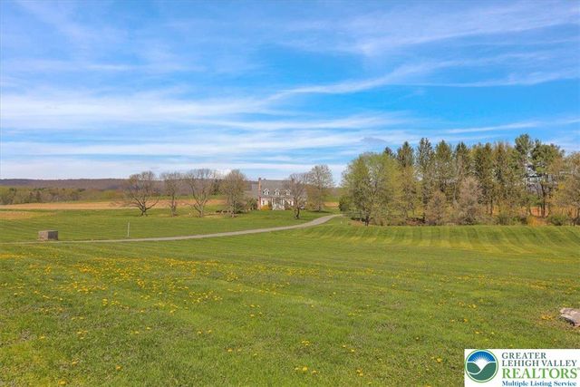 111 Church Road, Wayne Twp, PA 17972