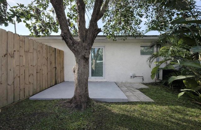 732 Neil Road, West Palm Beach, FL 33415