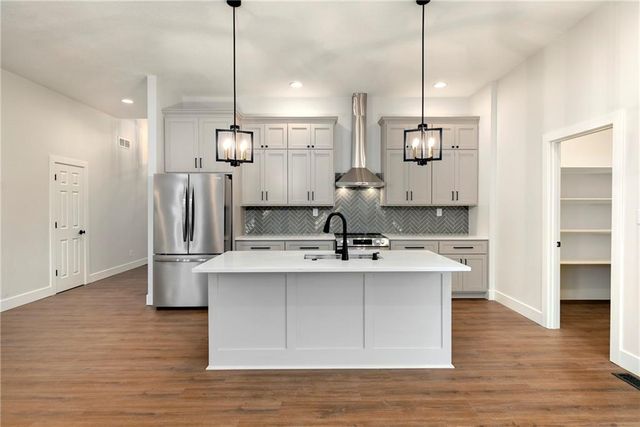 153 S Linn Valley Drive, Linn Valley, KS 66040