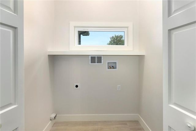 153 S Linn Valley Drive, Linn Valley, KS 66040