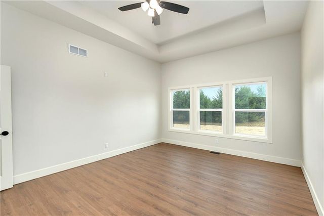 153 S Linn Valley Drive, Linn Valley, KS 66040