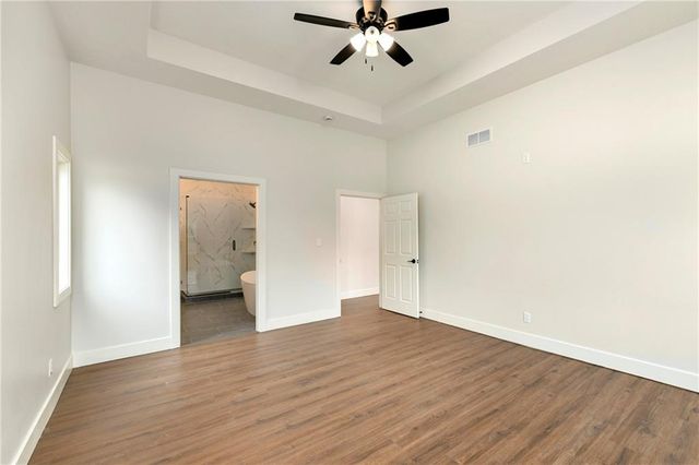 153 S Linn Valley Drive, Linn Valley, KS 66040