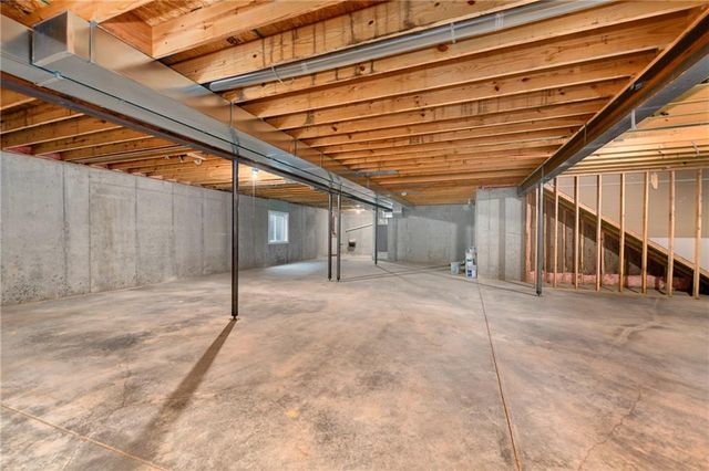 153 S Linn Valley Drive, Linn Valley, KS 66040