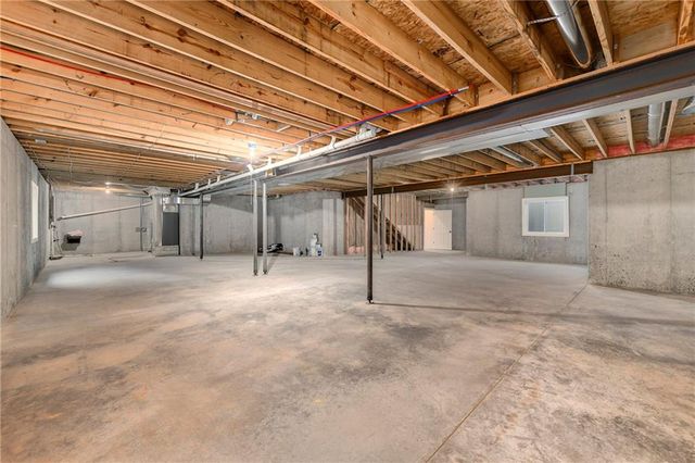 153 S Linn Valley Drive, Linn Valley, KS 66040