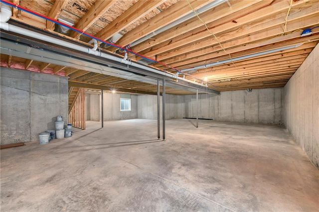 153 S Linn Valley Drive, Linn Valley, KS 66040