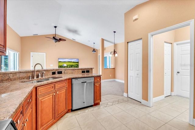 142 AUSTRALIAN DRIVE, Rotonda West, FL 33947