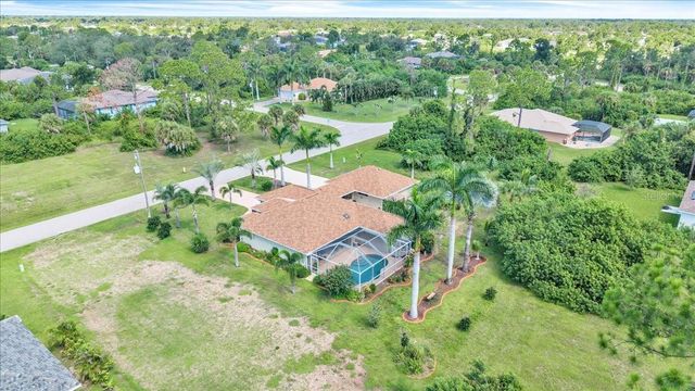 142 AUSTRALIAN DRIVE, Rotonda West, FL 33947