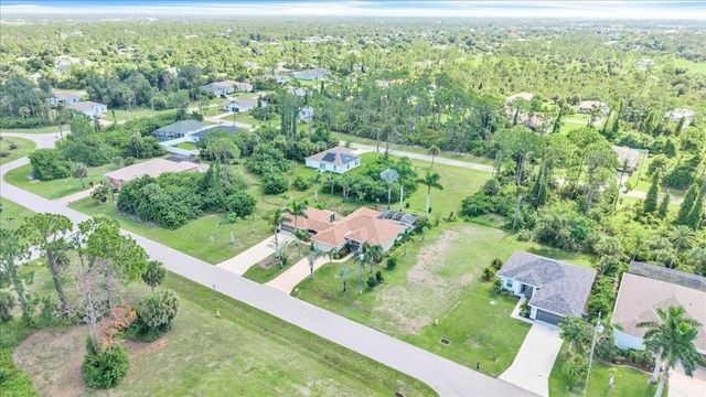 142 AUSTRALIAN DRIVE, Rotonda West, FL 33947
