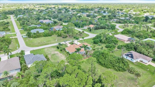 142 AUSTRALIAN DRIVE, Rotonda West, FL 33947