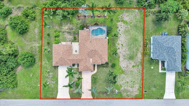 142 AUSTRALIAN DRIVE, Rotonda West, FL 33947