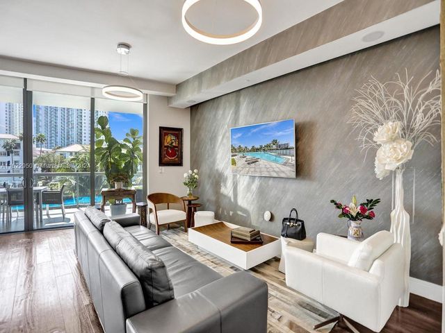 3250 NE 188th St 207, Aventura, FL 33180