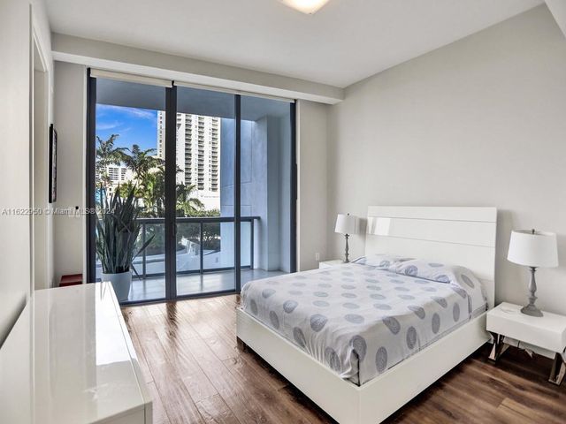 3250 NE 188th St 207, Aventura, FL 33180