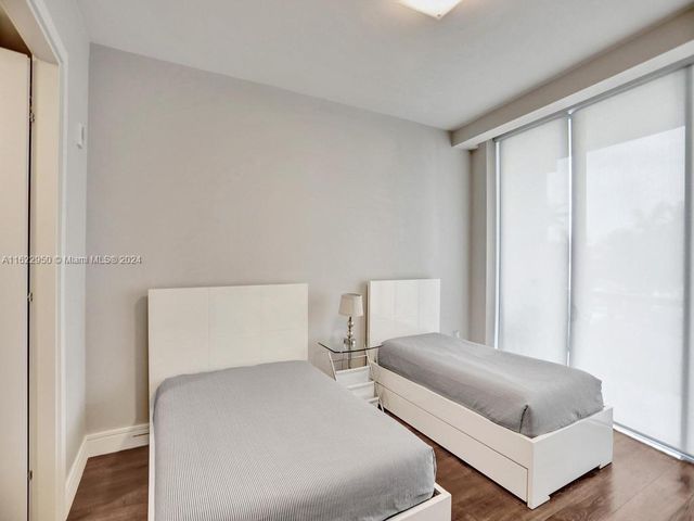 3250 NE 188th St 207, Aventura, FL 33180