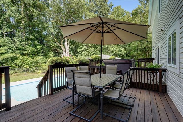 490 Bluhm Road, Perinton, NY 14450