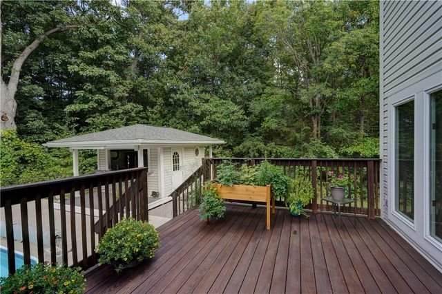 490 Bluhm Road, Perinton, NY 14450
