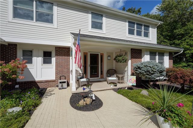 490 Bluhm Road, Perinton, NY 14450