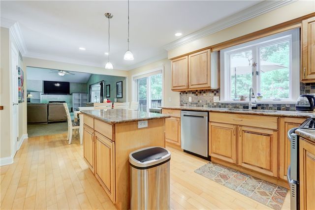 490 Bluhm Road, Perinton, NY 14450