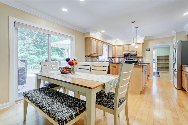 490 Bluhm Road, Perinton, NY 14450