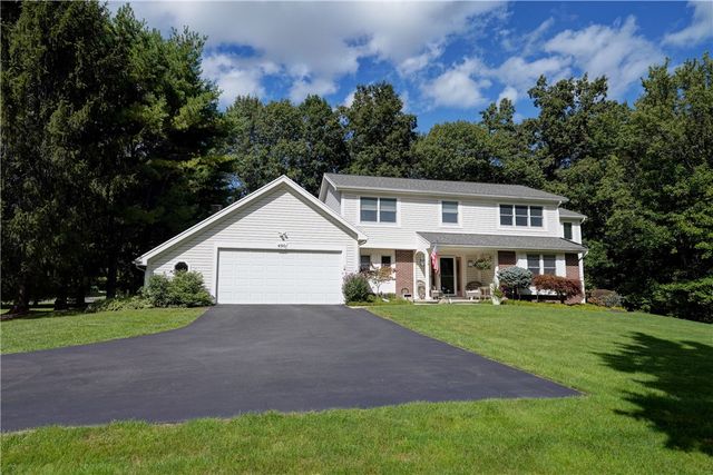 490 Bluhm Road, Perinton, NY 14450