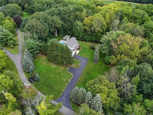 490 Bluhm Road, Perinton, NY 14450