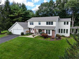 490 Bluhm Road, Perinton, NY 14450