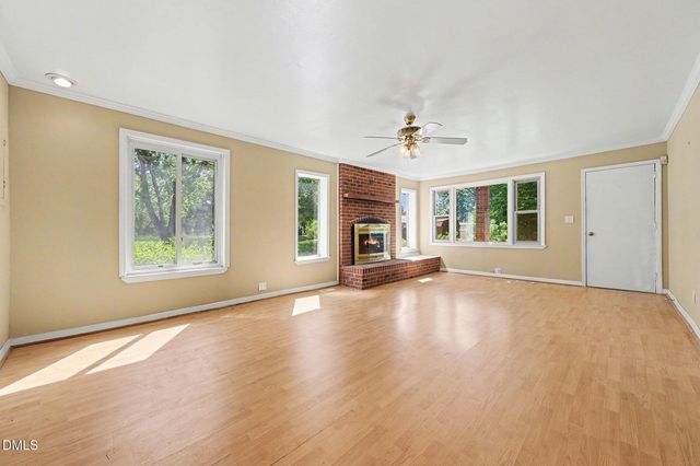 1108 W King Street, Hillsborough, NC 27278