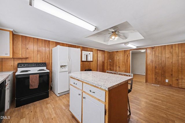 1108 W King Street, Hillsborough, NC 27278