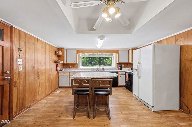 1108 W King Street, Hillsborough, NC 27278