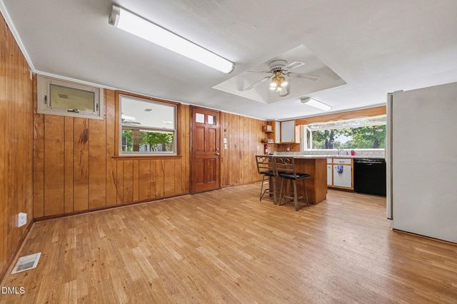 1108 W King Street, Hillsborough, NC 27278