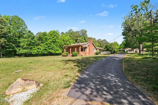1108 W King Street, Hillsborough, NC 27278