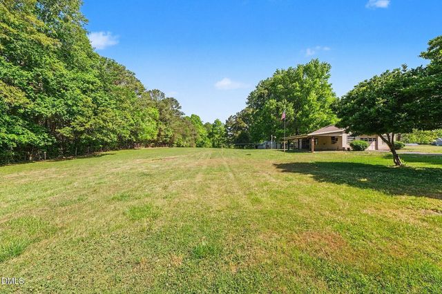 1108 W King Street, Hillsborough, NC 27278