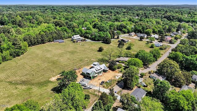 1108 W King Street, Hillsborough, NC 27278