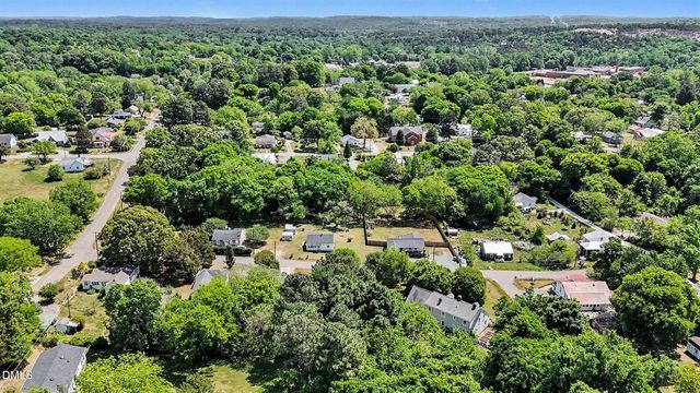 1108 W King Street, Hillsborough, NC 27278