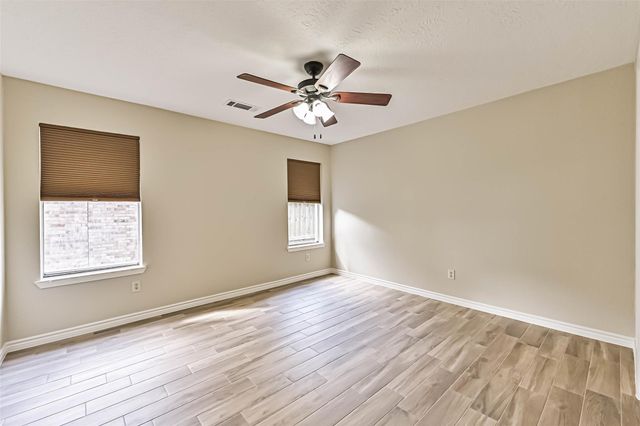 2512 Ironclad Drive, League City, TX 77573