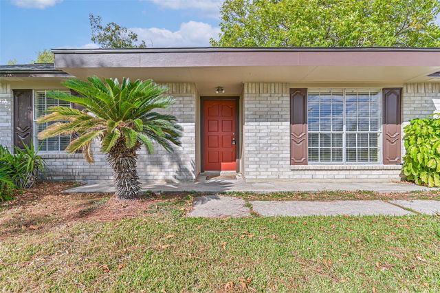 2512 Ironclad Drive, League City, TX 77573